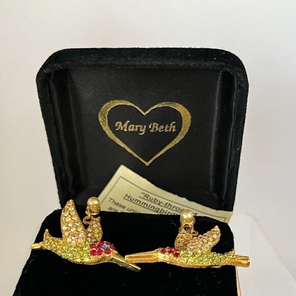 NWOT Pell re-designed by Mary Beth, 24K plated humming bird earrings. - Picture 6 of 8